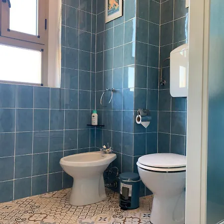Apartamento Small Terrace Flat - Fast Wifi- Netflix - Corvetto Metro Stop At 50 Mt - 15 Minutes To Duomo Center