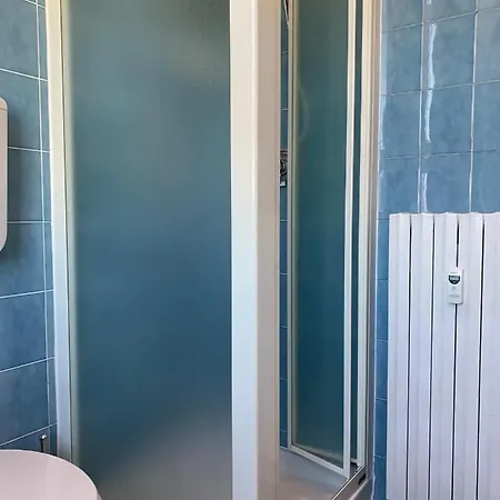 Small Terrace Flat - Fast Wifi- Netflix - Corvetto Metro Stop At 50 Mt - 15 Minutes To Duomo Center Apartamento