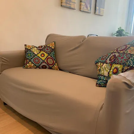 Apartamento Small Terrace Flat - Fast Wifi- Netflix - Corvetto Metro Stop At 50 Mt - 15 Minutes To Duomo Center